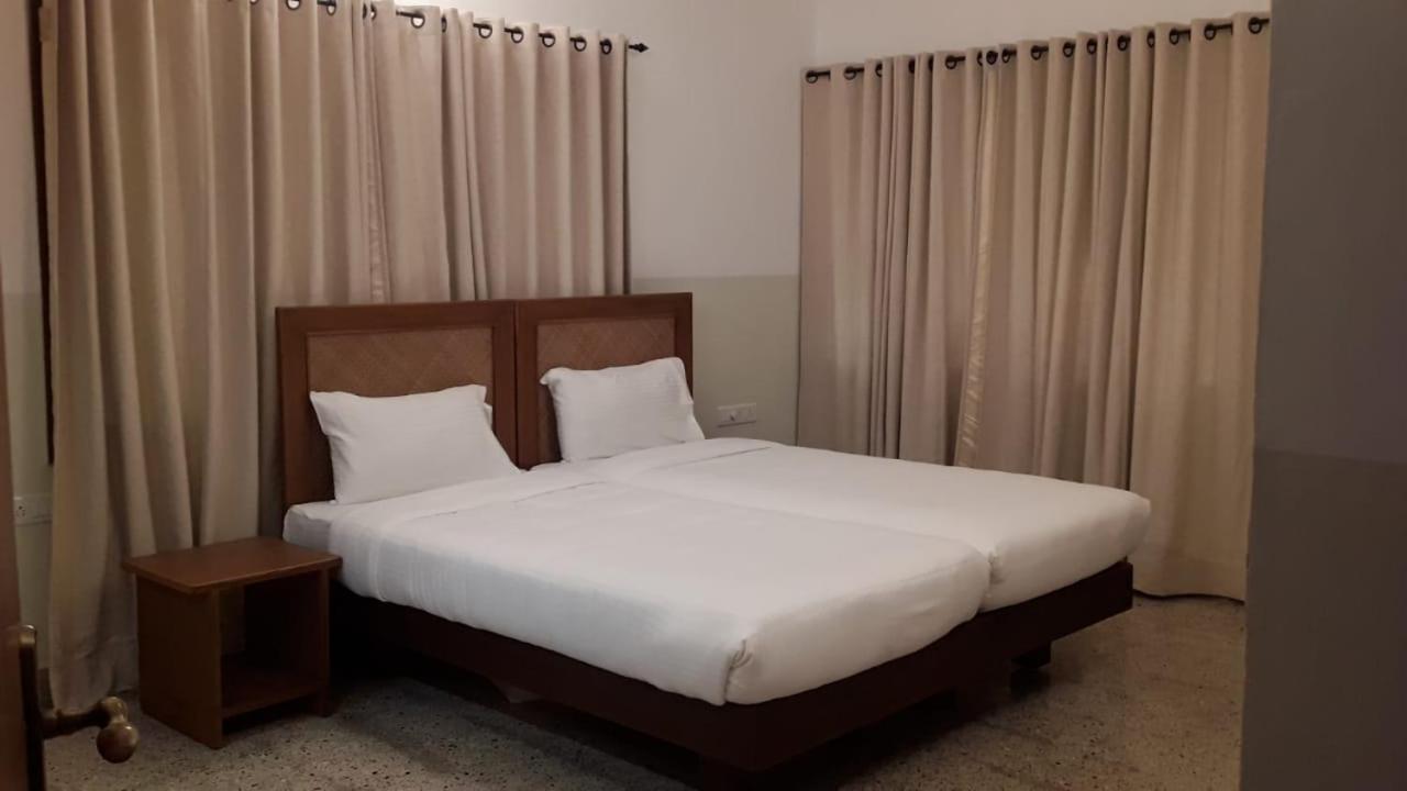 Hanu Reddy Residences - Nawab Habibullah Avenue Ченнаи Экстерьер фото